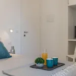 Silvia Villa *