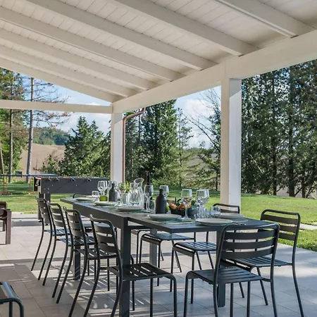 Silvia Villa Montemaggiore al Metauro