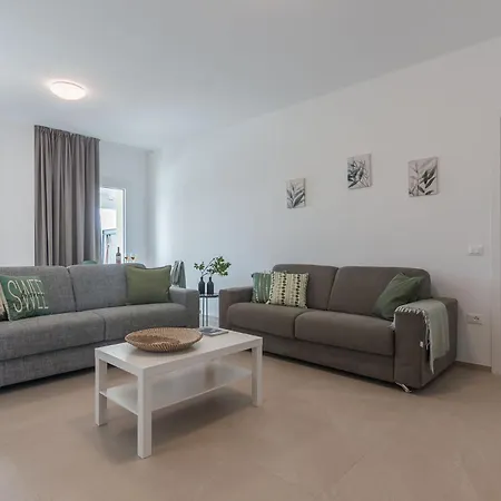 Silvia * Montemaggiore al Metauro