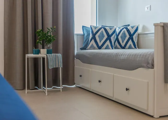 Silvia Βίλα Montemaggiore al Metauro